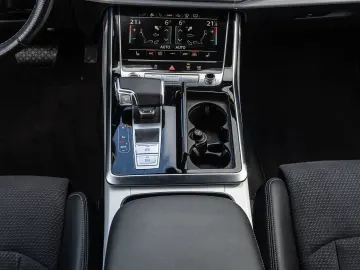 AUDI Q7 SUV TFSI e S line Q7 quat PH3.0 V6280 A8