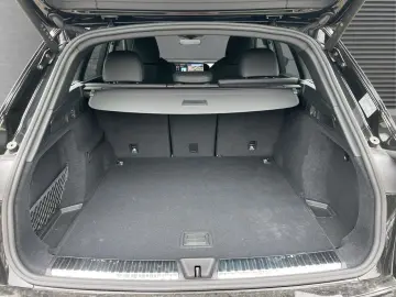 AUDI Q5 2.0 TDI quattro Automatik S-line Navi Matrix-