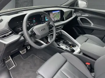 AUDI Q5 2.0 TDI quattro Automatik S-line Navi Matrix-