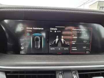 Alfa Romeo Stelvio TI 2.2 diesel 210CP AT8 Q4