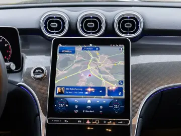 MERCEDES-BENZ GLC 200 4MATIC Coupé AUT LM SpurH