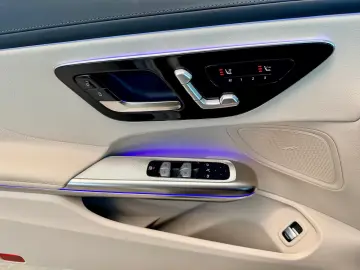 Mercedes-Benz CLE 300 Cabriolet 4M AMG Distronic 360