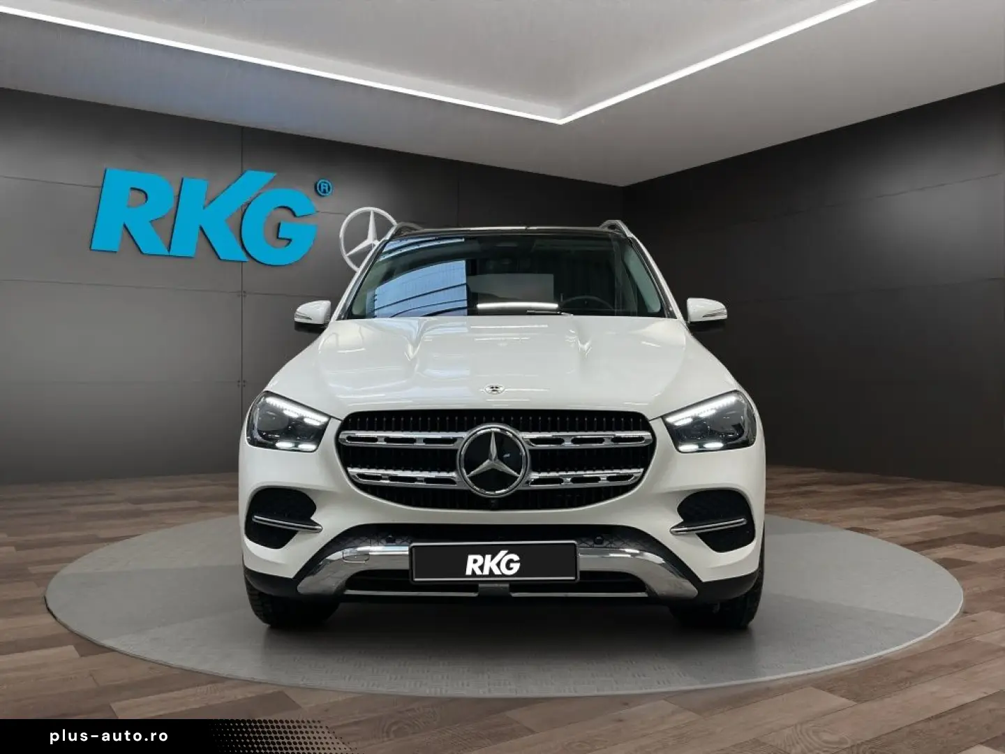 MERCEDES-BENZ GLE 350 de 4M PANORAMA DISTRONIC BURMESTER 360