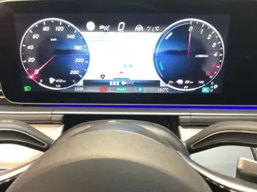 MERCEDES-BENZ GLE 350 de 4M PANORAMA DISTRONIC BURMESTER 360