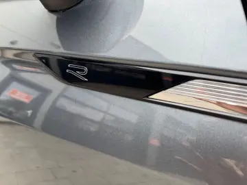 VW Tiguan Allspace R-Line 4Motion  7-SITZER PANO