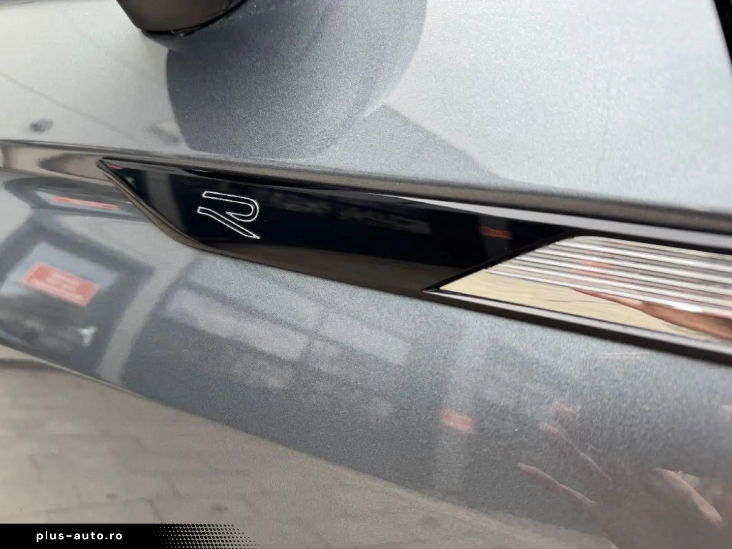 VW Tiguan Allspace R-Line 4Motion  7-SITZER PANO