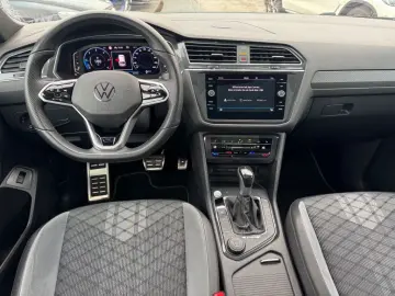 VW Tiguan Allspace R-Line 4Motion  7-SITZER PANO