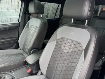 VW Tiguan Allspace R-Line 4Motion  7-SITZER PANO
