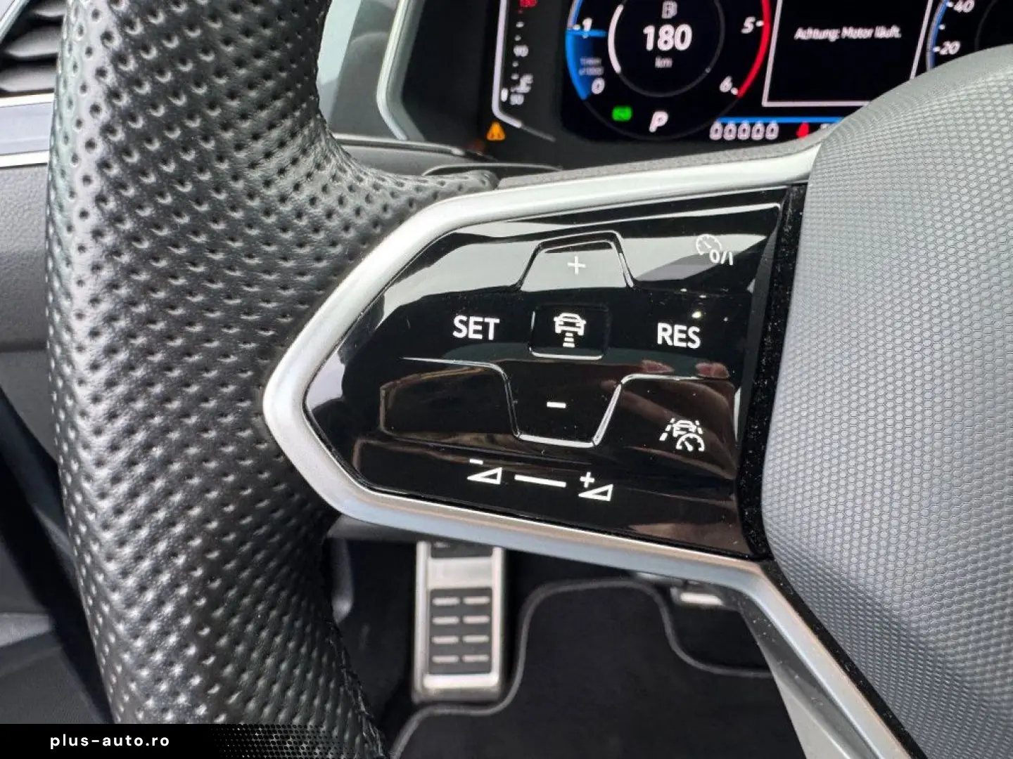 VW Tiguan Allspace R-Line 4Motion  7-SITZER PANO