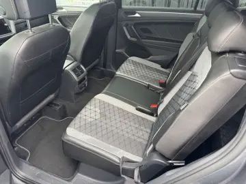 VW Tiguan Allspace R-Line 4Motion  7-SITZER PANO