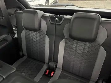 VW Tiguan Allspace R-Line 4Motion  7-SITZER PANO