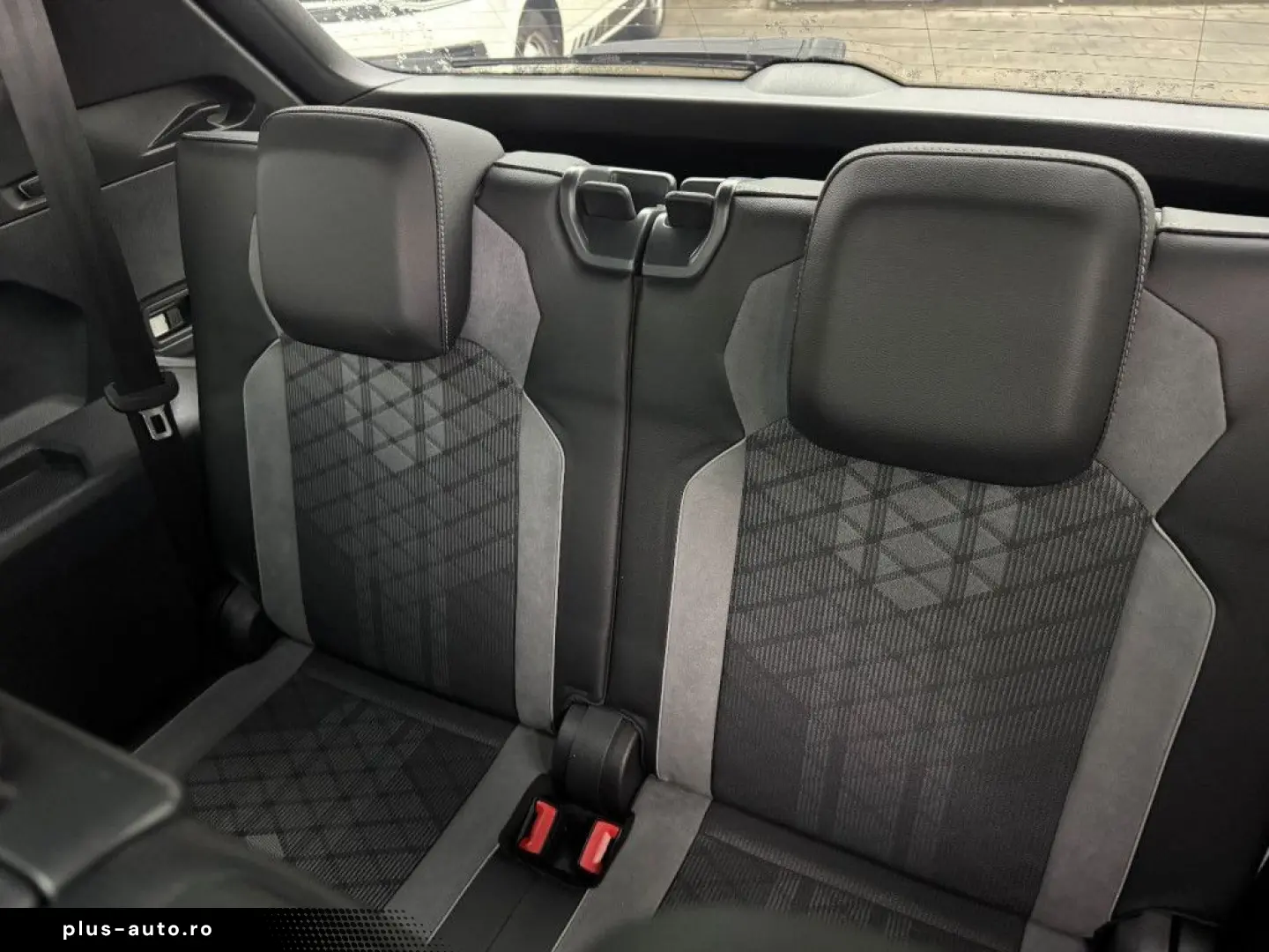 VW Tiguan Allspace R-Line 4Motion  7-SITZER PANO