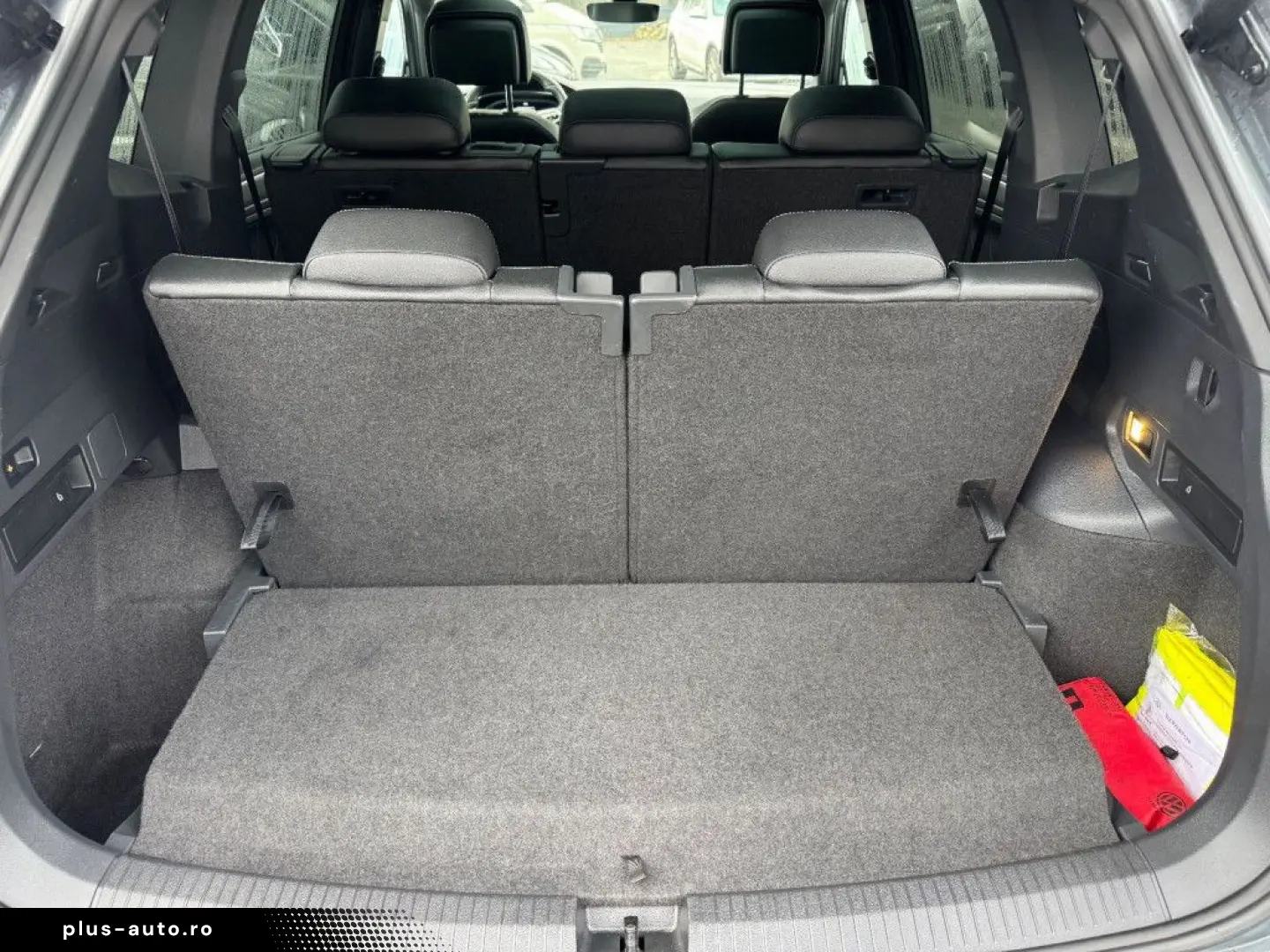 VW Tiguan Allspace R-Line 4Motion  7-SITZER PANO