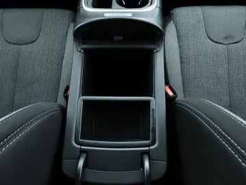 HYUNDAI Santa Fe 1.6 T-GDI  Plug-In Hybrid 4WD LED Navi