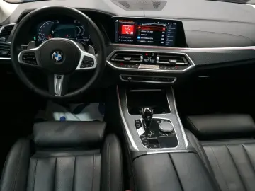BMW X5 xDrive 40 d xLine  AHK PANO LASER HUD