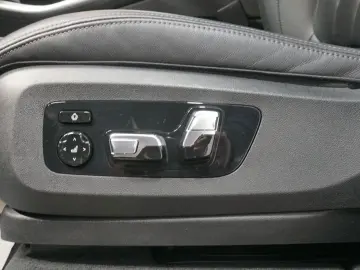 BMW X5 xDrive 40 d xLine  AHK PANO LASER HUD