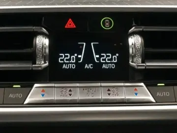 BMW X5 xDrive 40 d xLine  AHK PANO LASER HUD