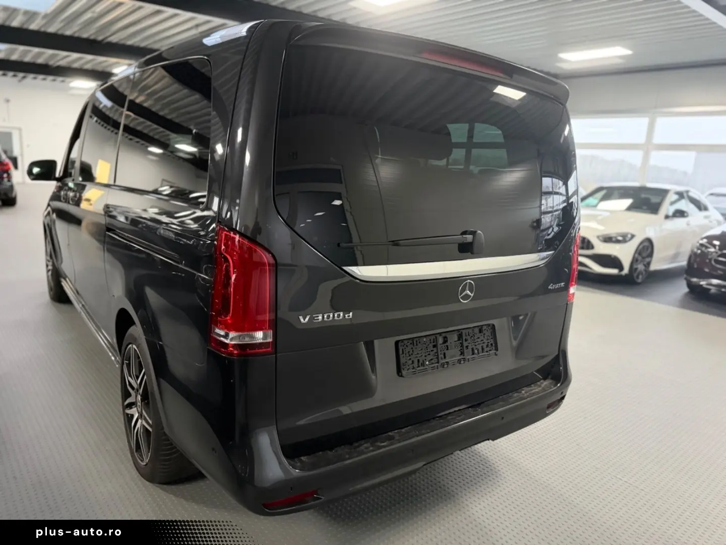 MERCEDES-BENZ V300 4M Lang AMG -ACC-2xEl.Tür-Pano-RF&hellip;