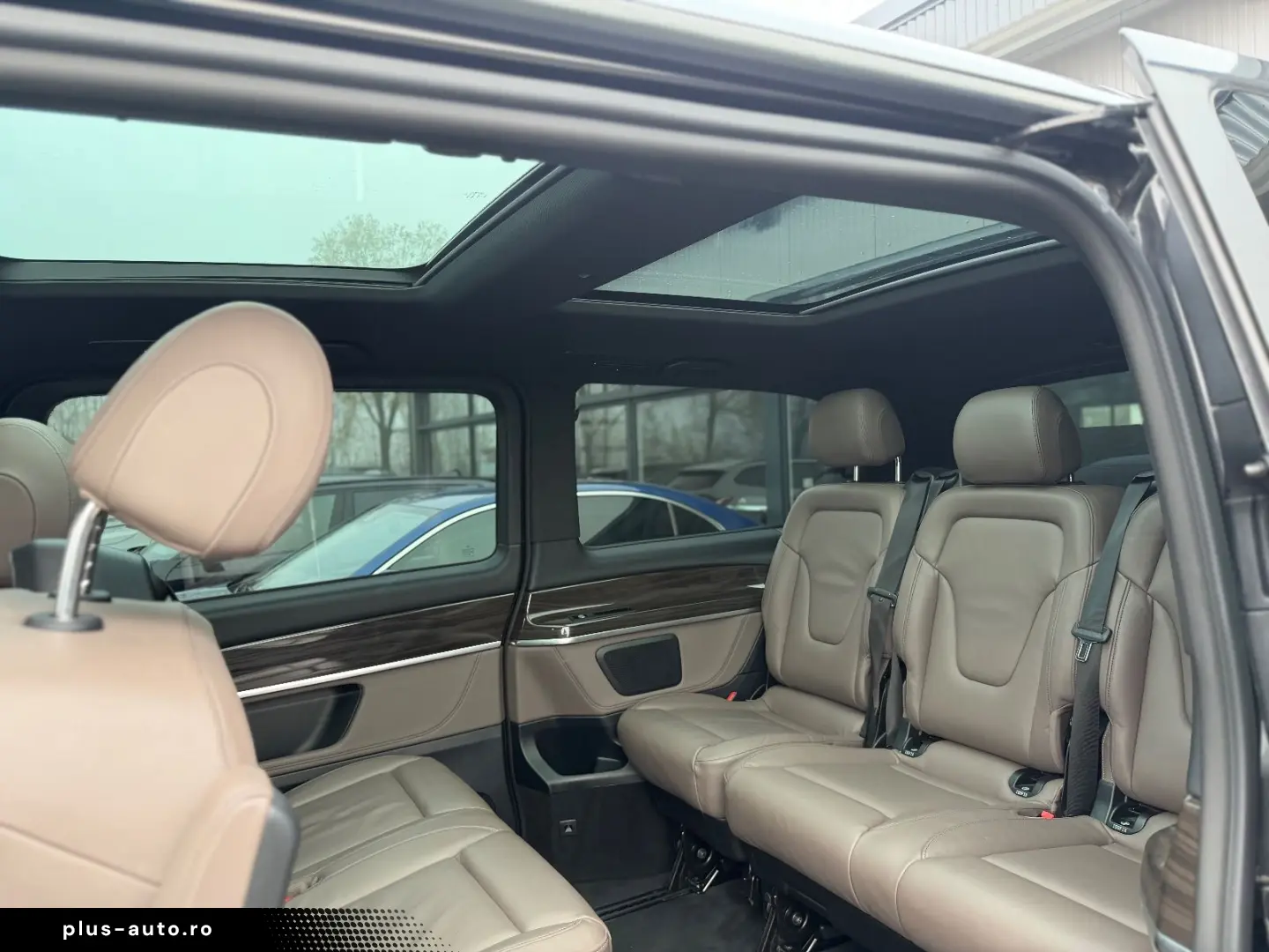 MERCEDES-BENZ V300 4M Lang AMG -ACC-2xEl.Tür-Pano-RF&hellip;