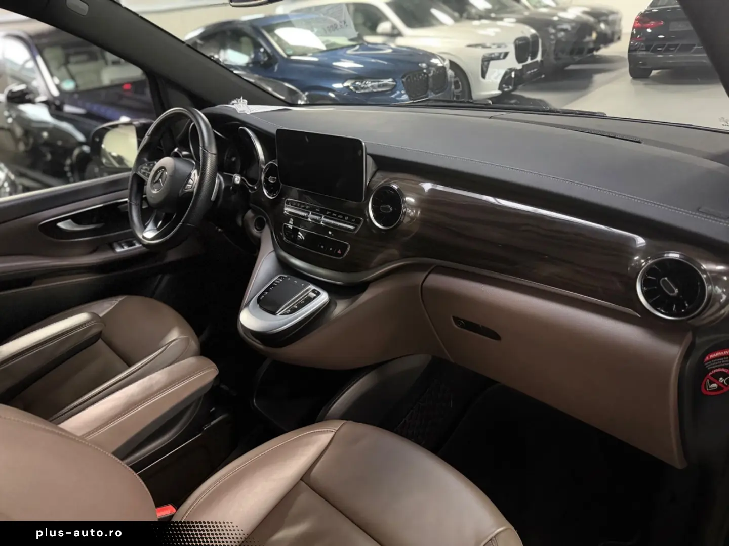 MERCEDES-BENZ V300 4M Lang AMG -ACC-2xEl.Tür-Pano-RF&hellip;