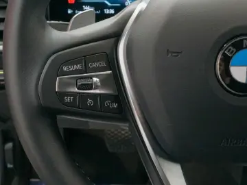 BMW 320 d xDrive Limousine LED WIDESCREEN DAB