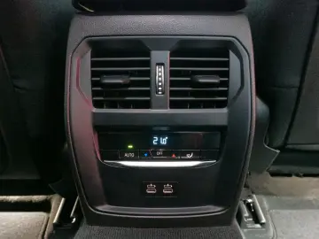 BMW 320 d xDrive Limousine LED WIDESCREEN DAB