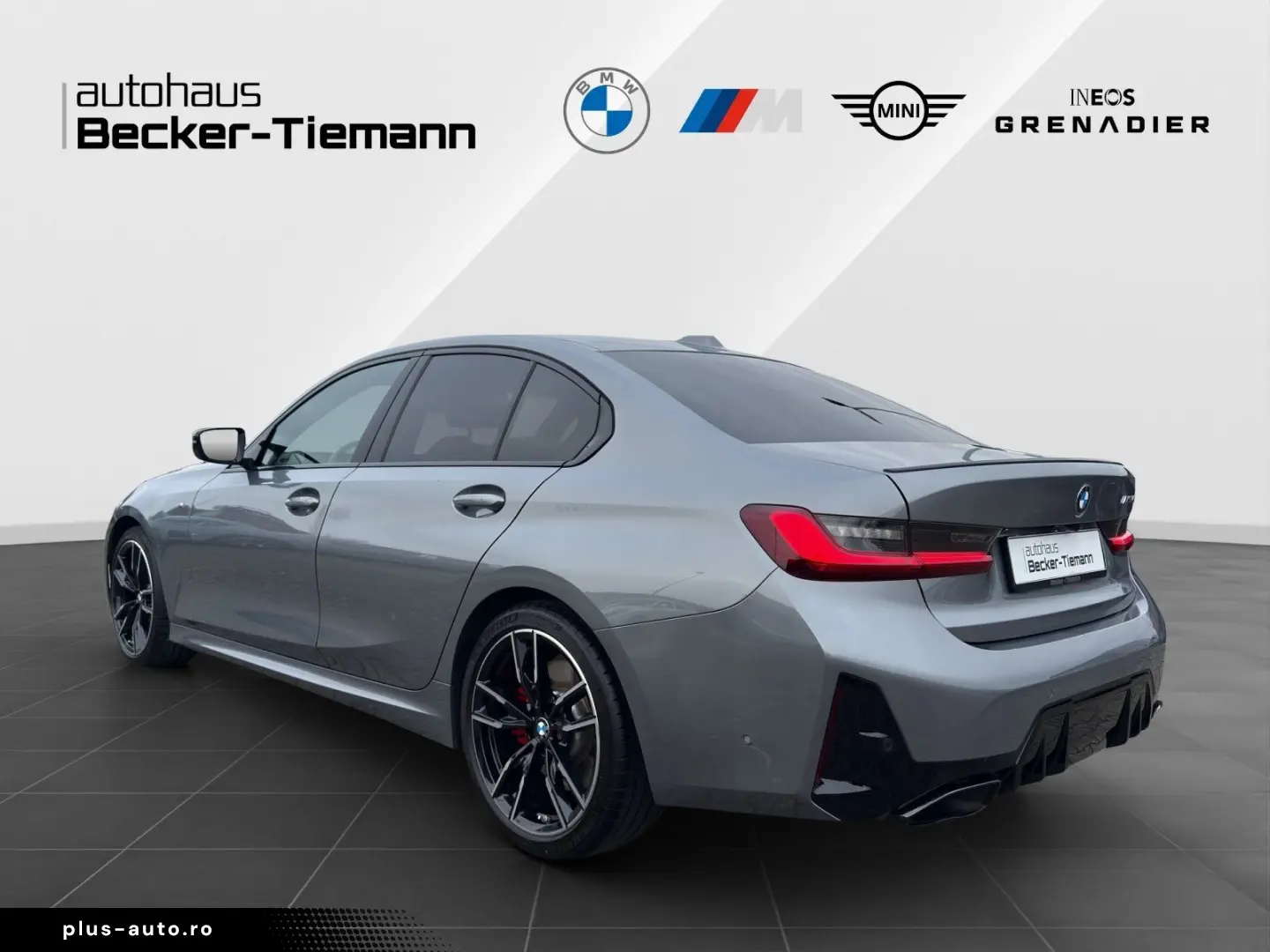 BMW M340d xDrive M SportPro LivePro CarPlay Driving