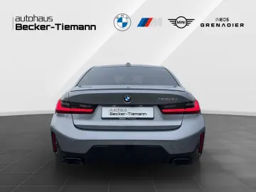 BMW M340d xDrive M SportPro LivePro CarPlay Driving