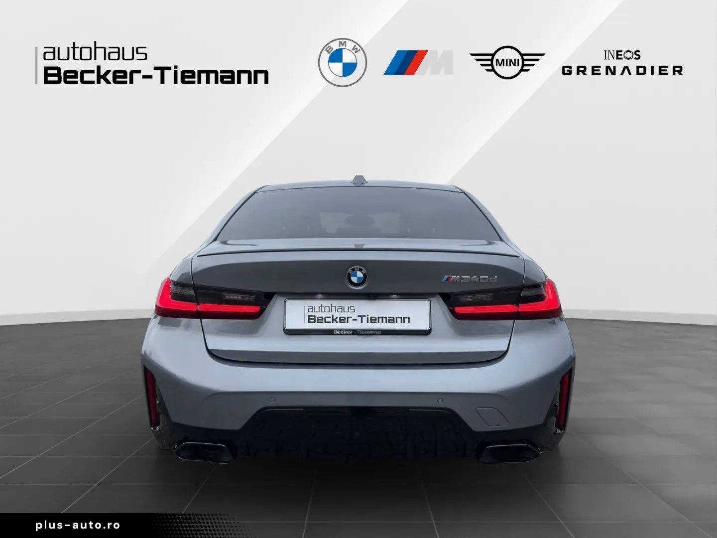 BMW M340d xDrive M SportPro LivePro CarPlay Driving