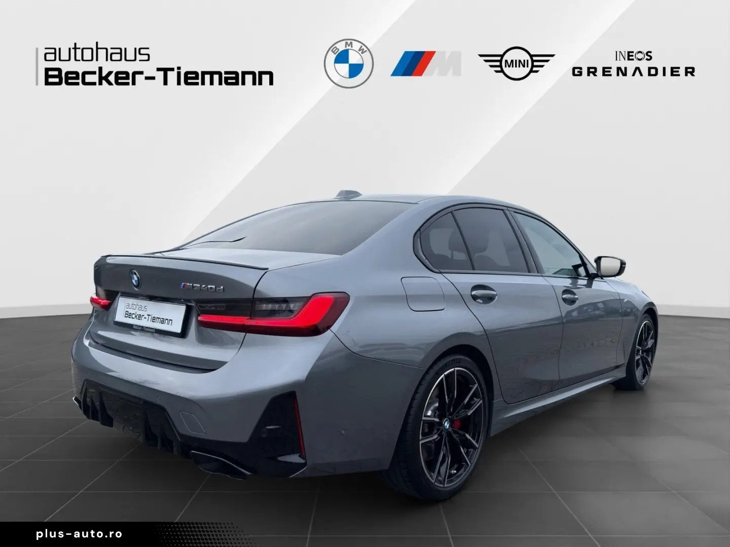 BMW M340d xDrive M SportPro LivePro CarPlay Driving