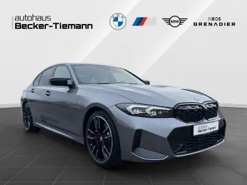 BMW M340d xDrive M SportPro LivePro CarPlay Driving