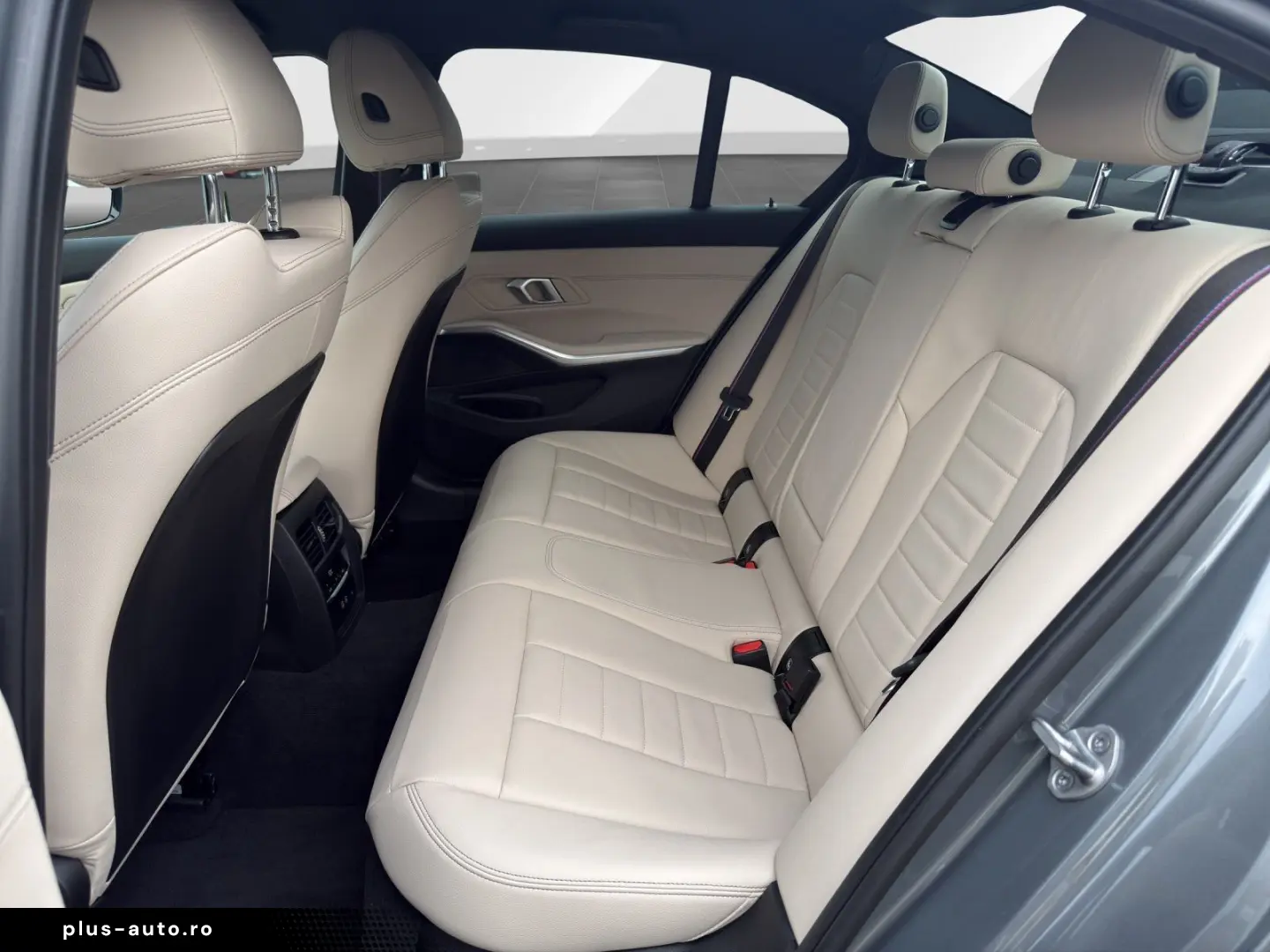 BMW M340d xDrive M SportPro LivePro CarPlay Driving