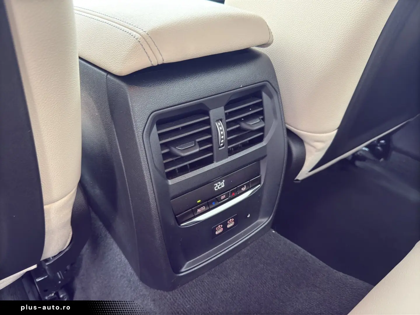 BMW M340d xDrive M SportPro LivePro CarPlay Driving