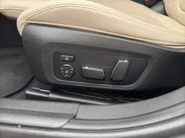 BMW M340d xDrive M SportPro LivePro CarPlay Driving