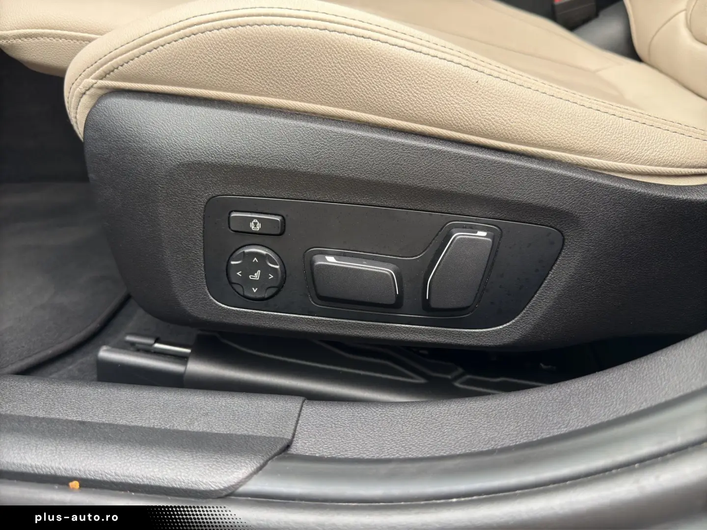 BMW M340d xDrive M SportPro LivePro CarPlay Driving