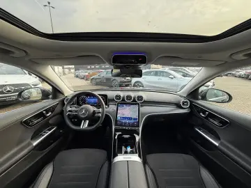 MERCEDES-BENZ C 200 d AMG Line Pano Memory Kamera uvm.