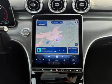 MERCEDES-BENZ C 200 d AMG Line Pano Memory Kamera uvm.