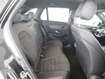 MERCEDES-BENZ GLC 300 de 4M AMG AHK Night LED Kamera Navi