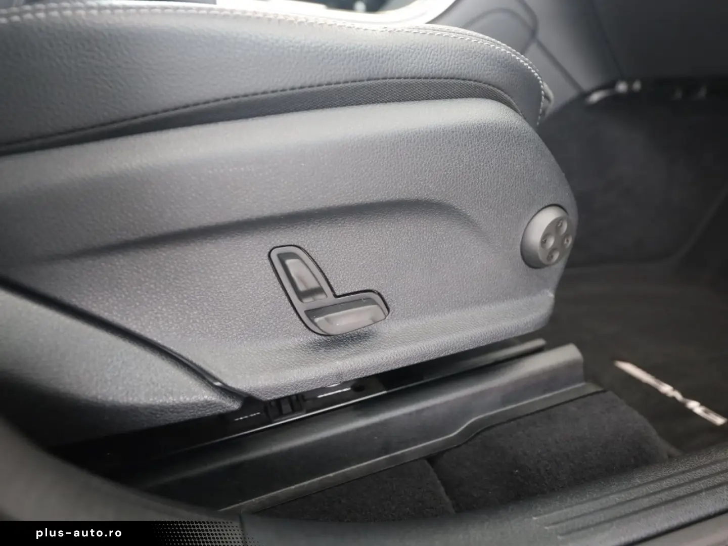 MERCEDES-BENZ GLC 300 de 4M AMG AHK Night LED Kamera Navi