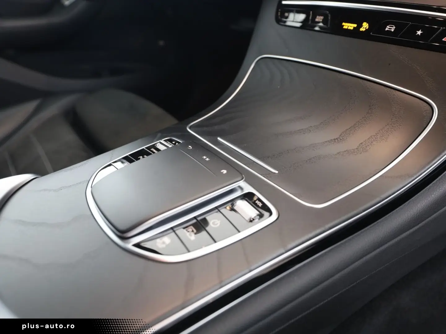 MERCEDES-BENZ GLC 300 de 4M AMG AHK Night LED Kamera Navi