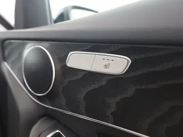 MERCEDES-BENZ GLC 300 de 4M AMG AHK Night LED Kamera Navi