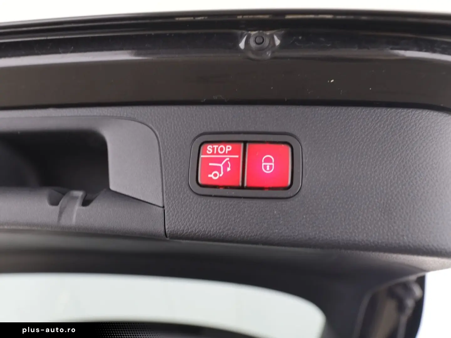 MERCEDES-BENZ GLC 300 de 4M AMG AHK Night LED Kamera Navi