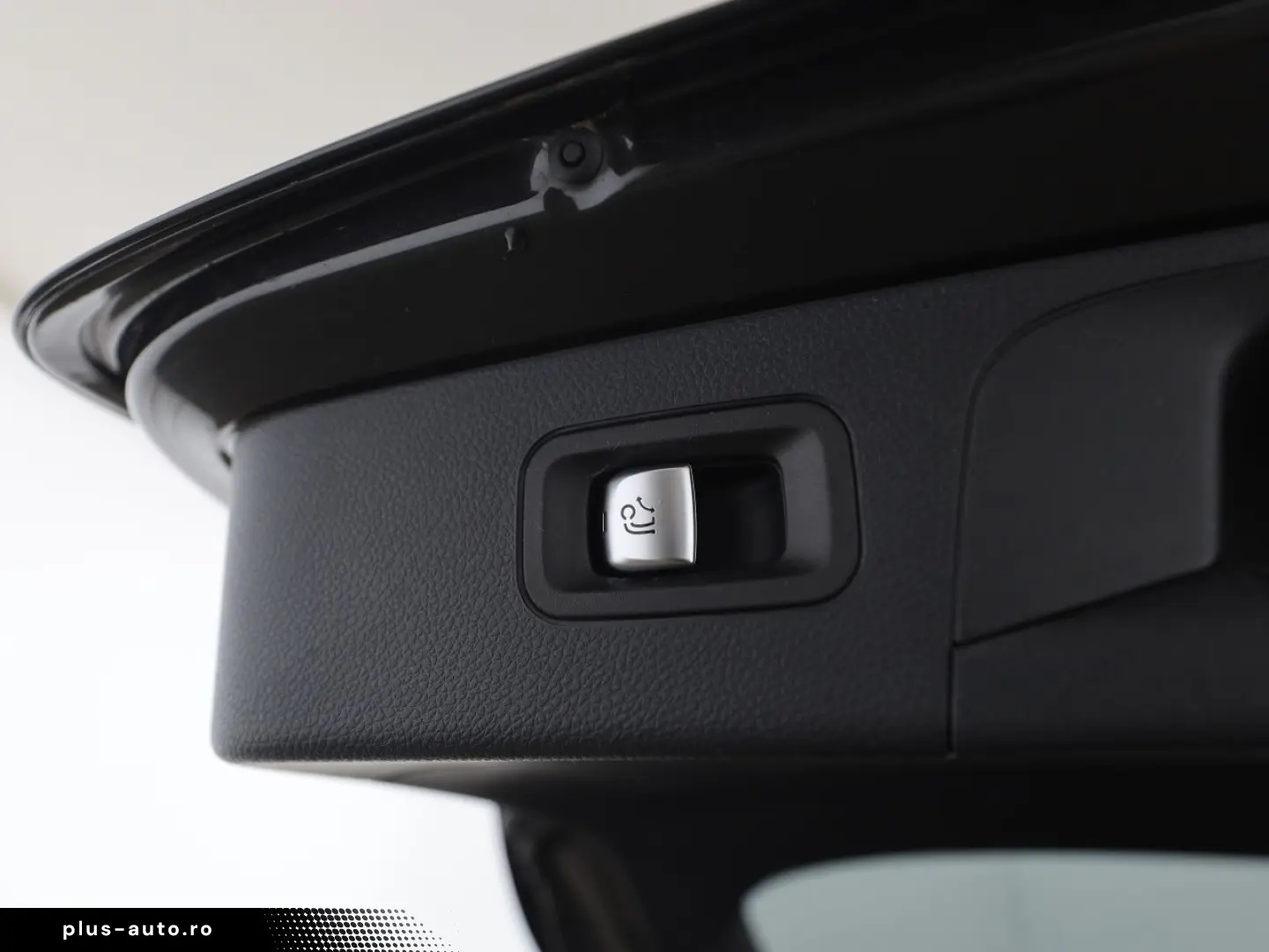 MERCEDES-BENZ GLC 300 de 4M AMG AHK Night LED Kamera Navi