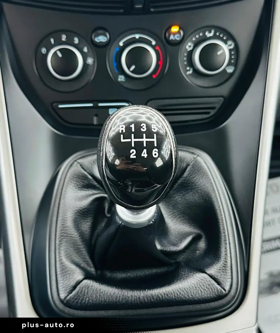 FORD KUGA 2014 2.0D E5 4X4 Garantie 12 Luni Rate Avans 0 Doa