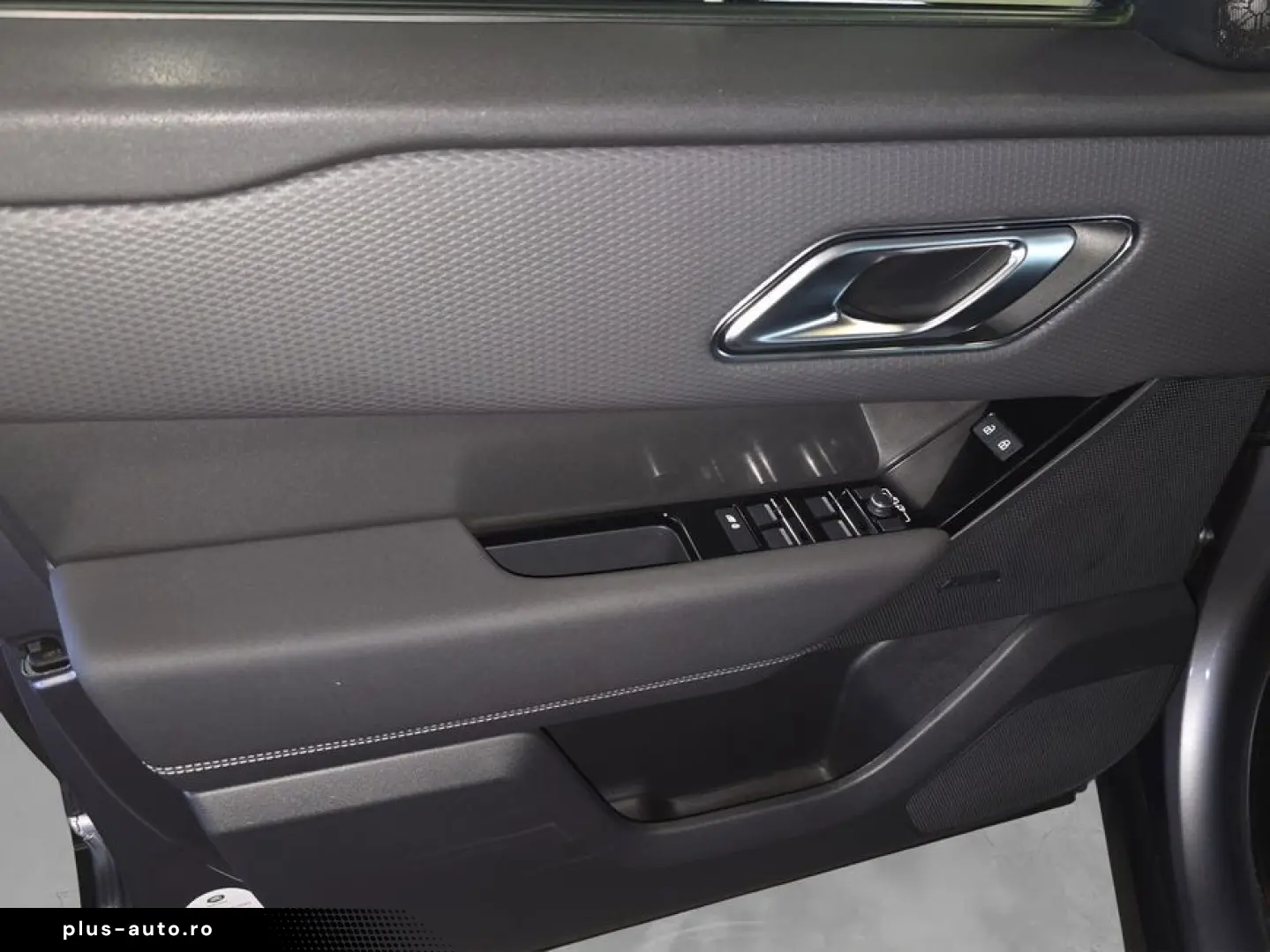 LAND ROVER Range Rover Velar P400e