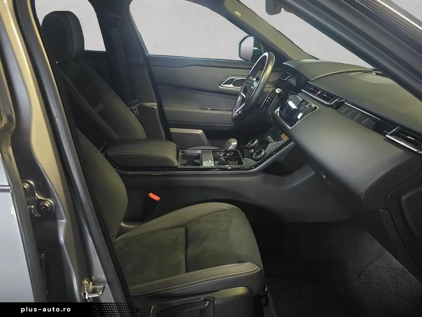 LAND ROVER Range Rover Velar P400e