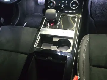 LAND ROVER Range Rover Velar P400e