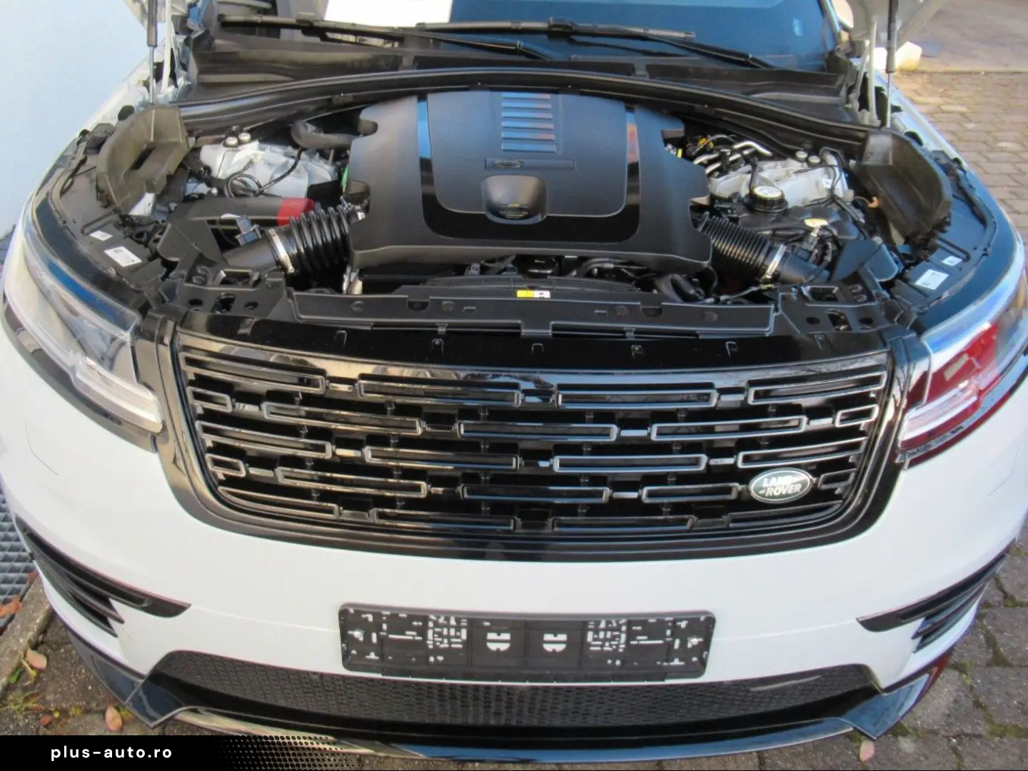 LAND ROVER NEW D300 DYN SE HEAD-UP BLACK PANO 3D eAHK NP101