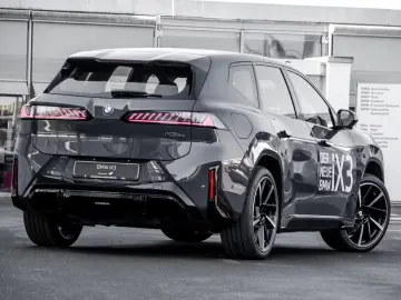 BMW iX3 50 xDrive M Sport