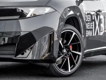 BMW iX3 50 xDrive M Sport